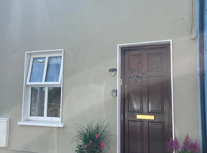 Centre Of Village, Lovely Apartment Killaloe