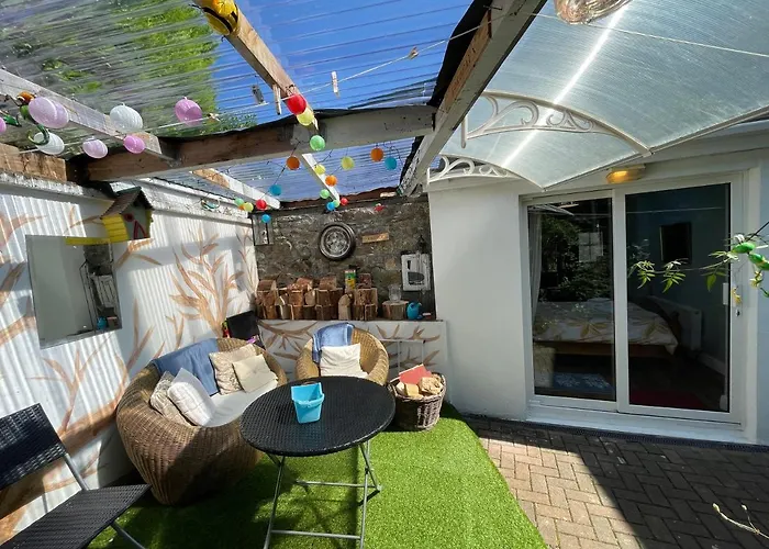 Centre Of Village, Lovely Apartment